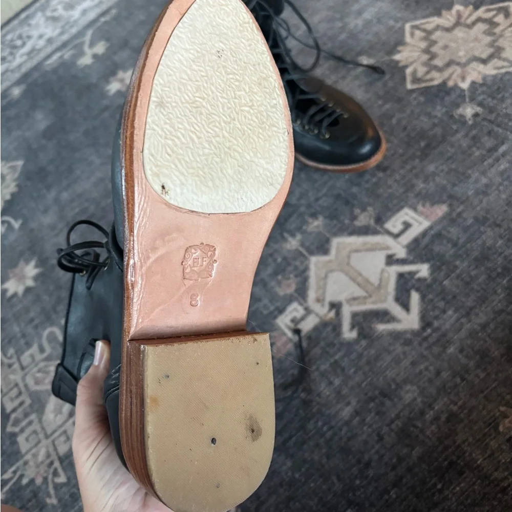 Like NEW High quality leather ELF Women's Black Leather Lace-Up Boots - Picture 7 of 12